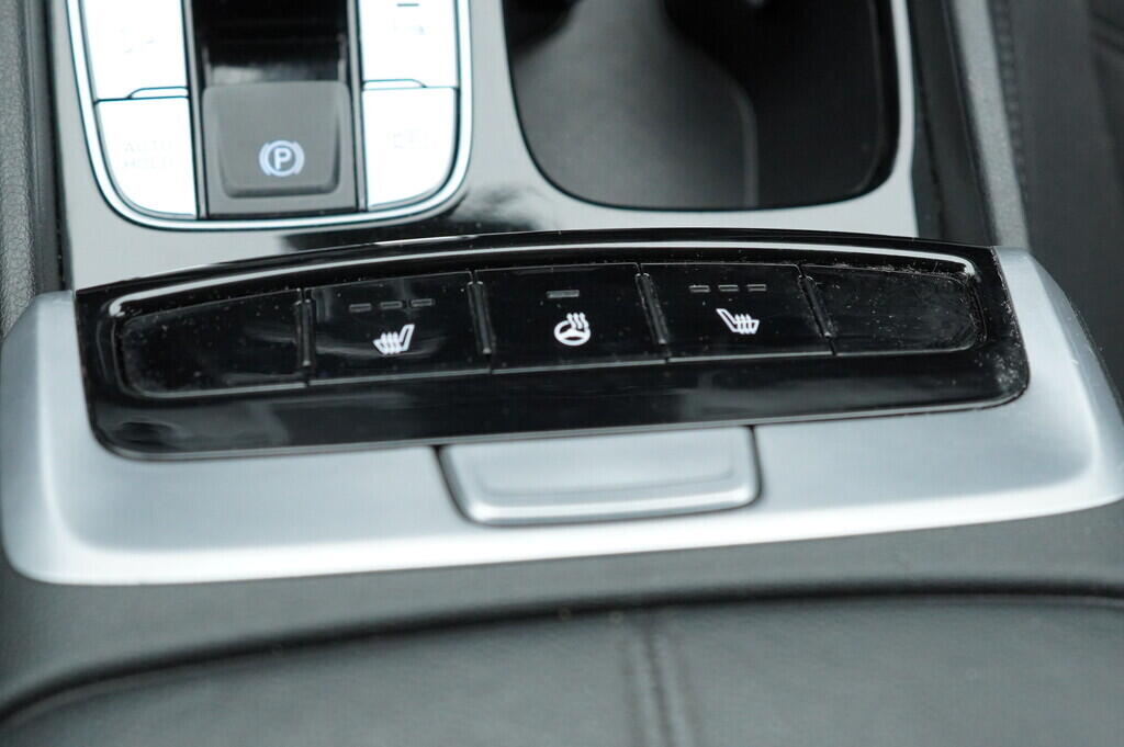 O119V06908_39.webp_TUCSON SMART NAV 1.6  100 kW automat