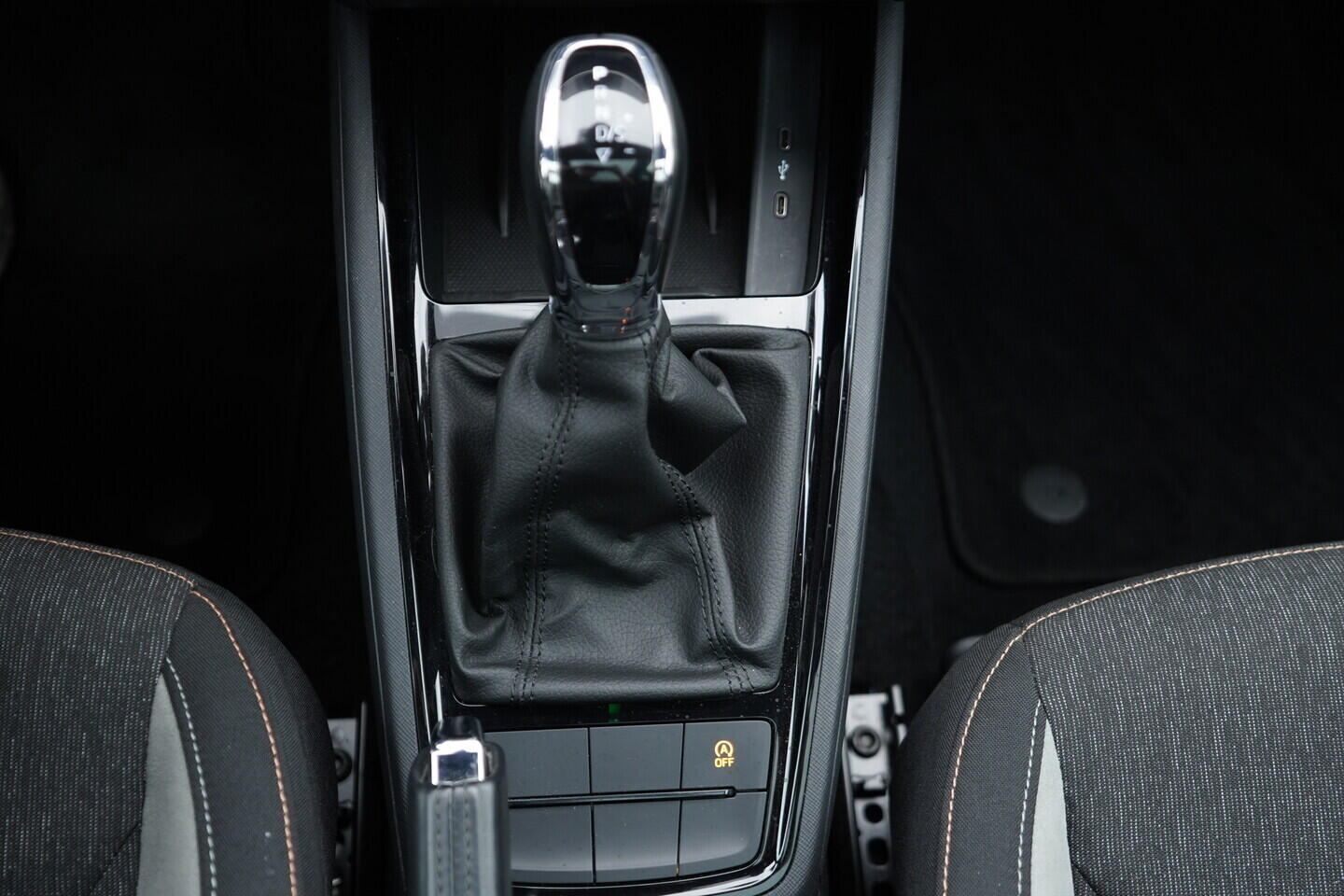 O119V06912_35.webp_SCALA Style 1.5 TSI 110 kW automat, DPH