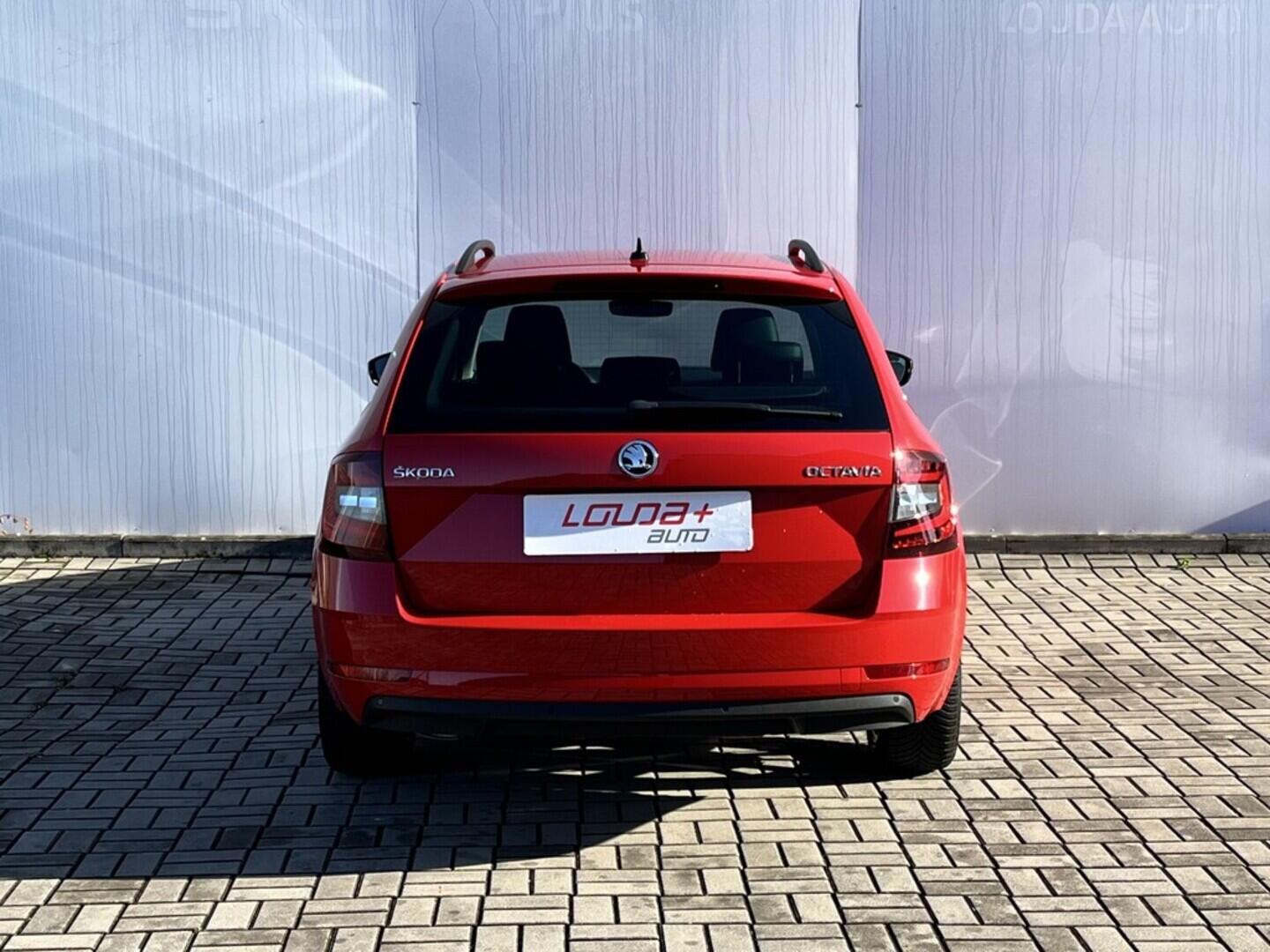 O119V06917_17.webp_OCTAVIA Style 1.5 TSI 110 kW automat