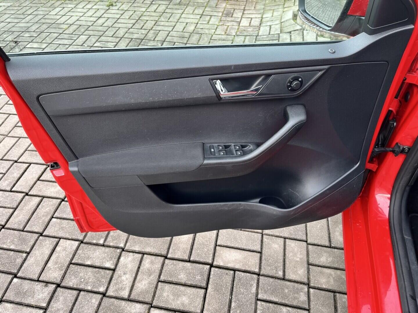 O119V06925_19.webp_FABIA Style 1.2 TSI 81 kW manuál