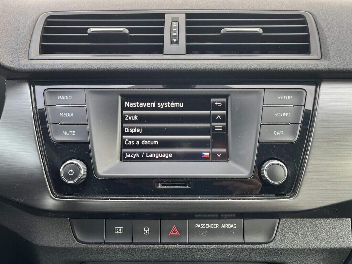 O119V06925_27.webp_FABIA Style 1.2 TSI 81 kW manuál