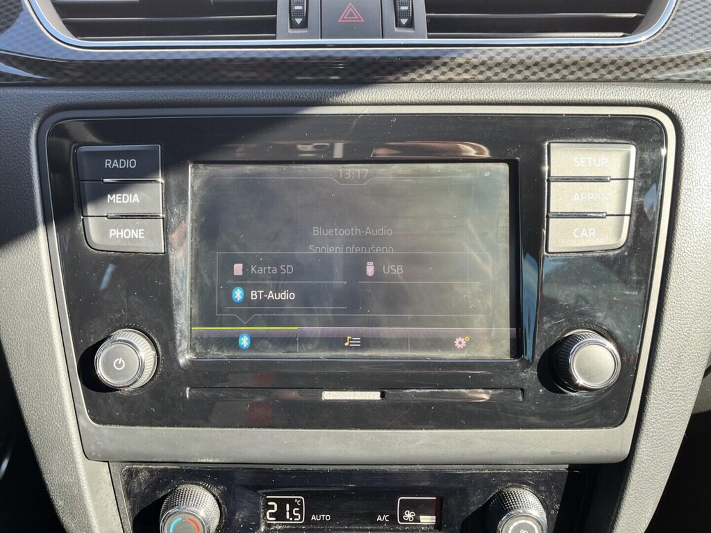 O119V06927_26.webp_RAPID SPACEBACK Monte Carlo 1.0 TSI 81 kW manuál