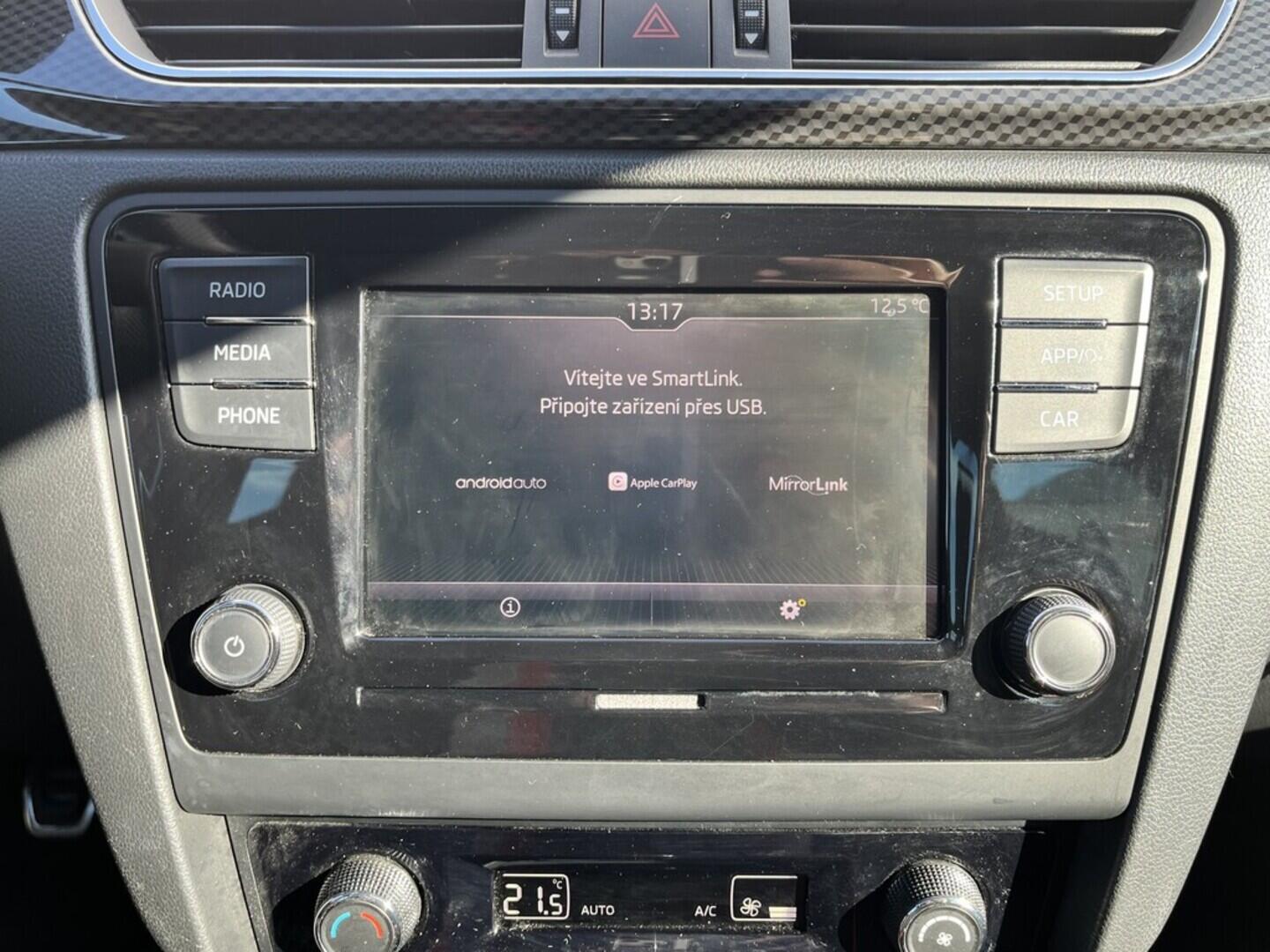 O119V06927_27.webp_RAPID SPACEBACK Monte Carlo 1.0 TSI 81 kW manuál