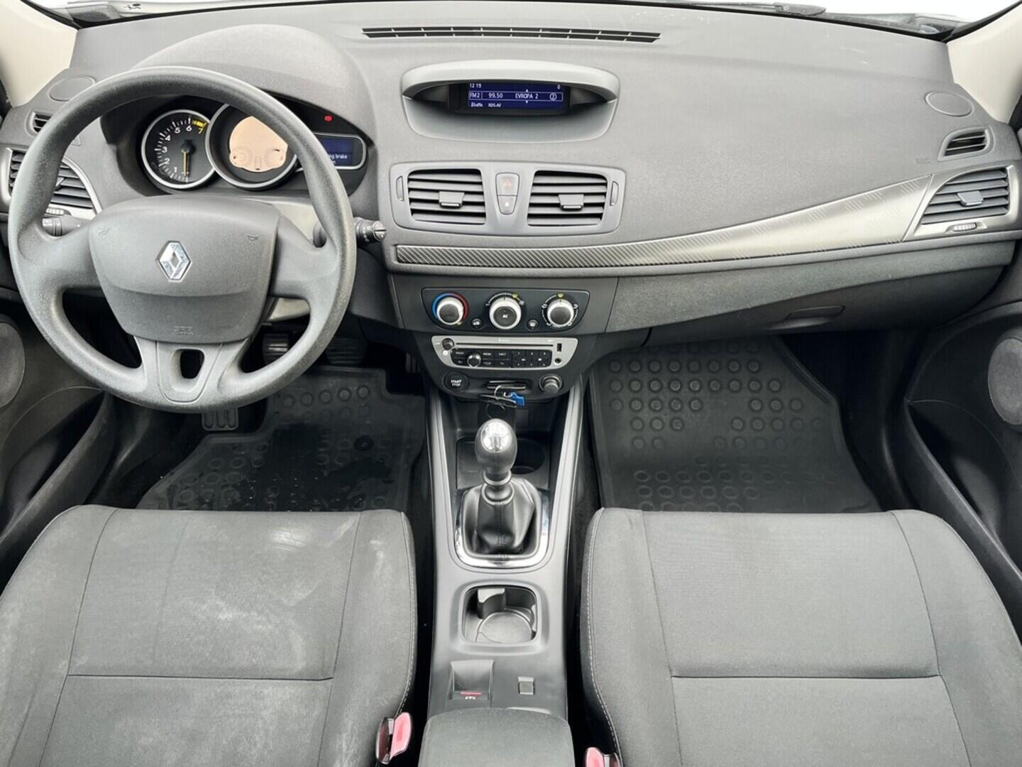 O119V06930_18.webp_MÉGANE Advantage 1.2  85 kW manuál