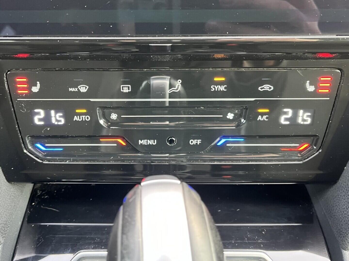 O119V06933_32.webp_ARTEON R-line 2.0 TDI 147 kW automat