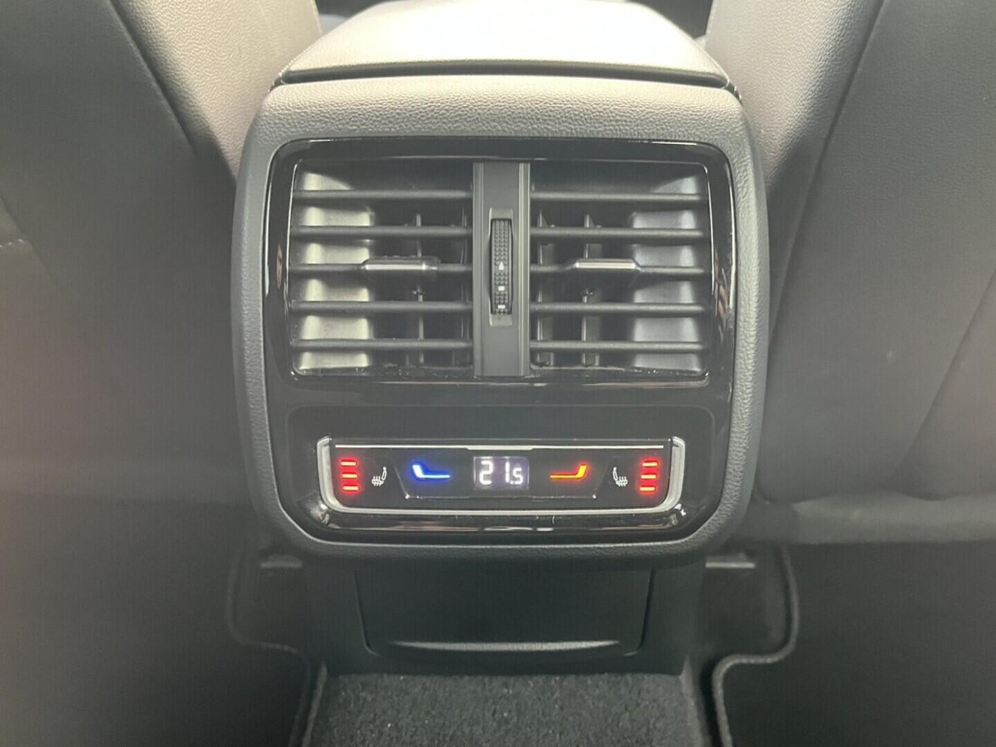 O119V06933_36.webp_ARTEON R-line 2.0 TDI 147 kW automat