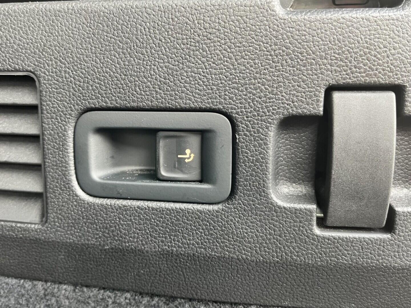 O119V06933_39.webp_ARTEON R-line 2.0 TDI 147 kW automat