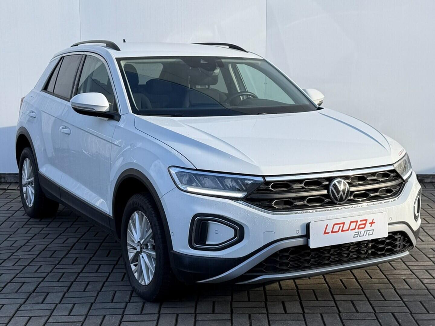 O119V06934_14.webp_T-ROC Life 1.5 TSI 110 kW automat, DPH