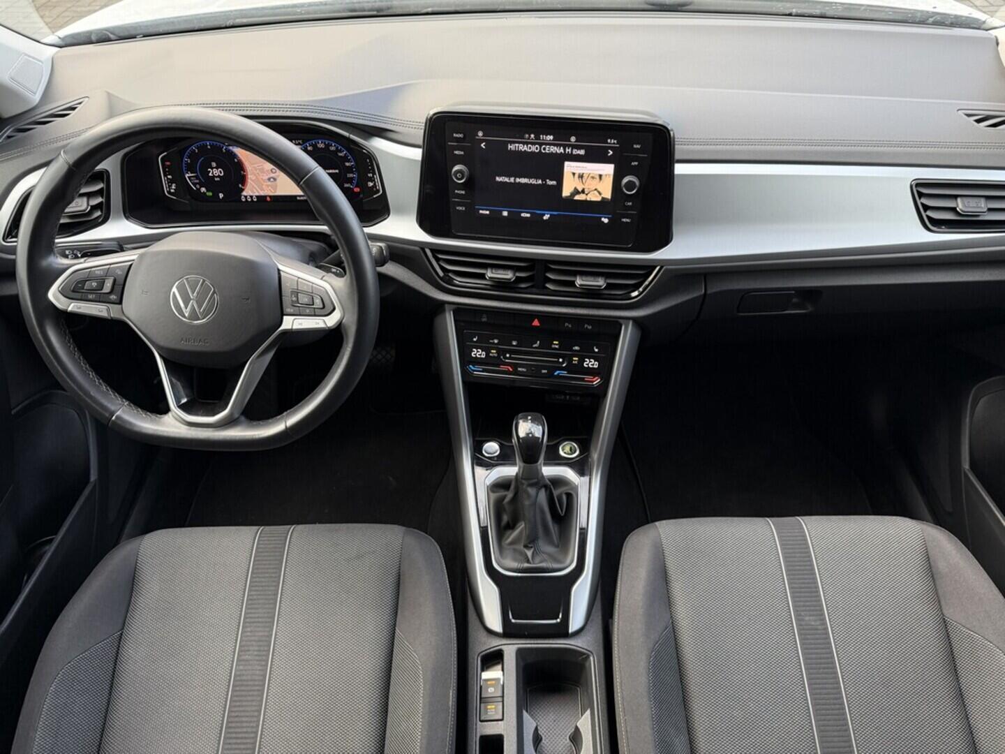 O119V06934_18.webp_T-ROC Life 1.5 TSI 110 kW automat, DPH