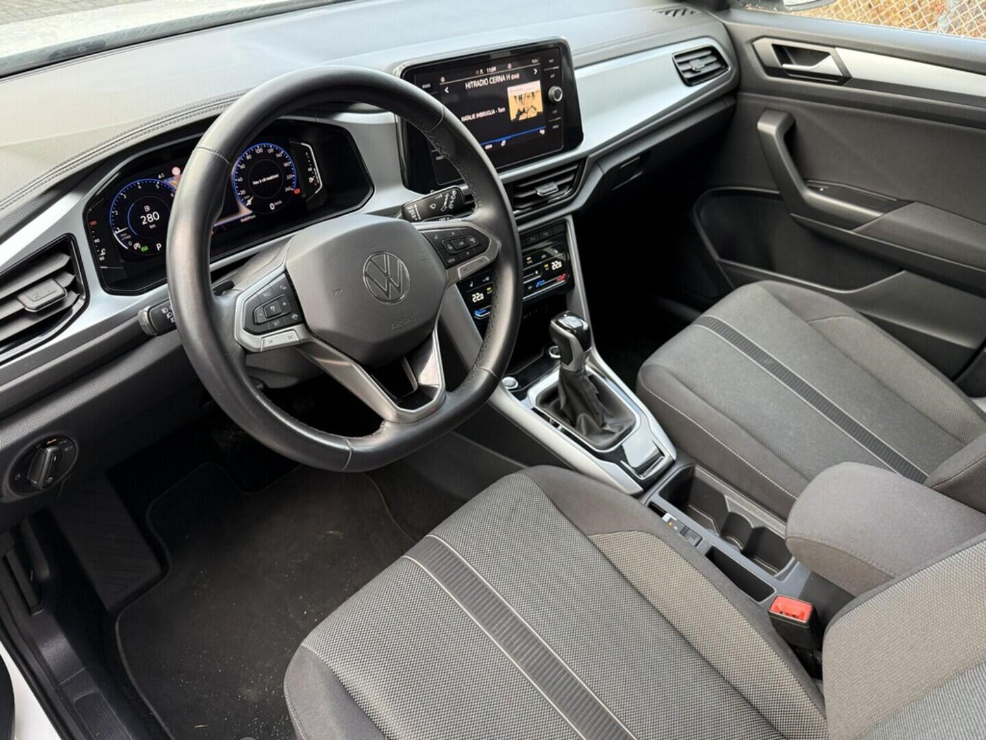 O119V06934_19.webp_T-ROC Life 1.5 TSI 110 kW automat, DPH