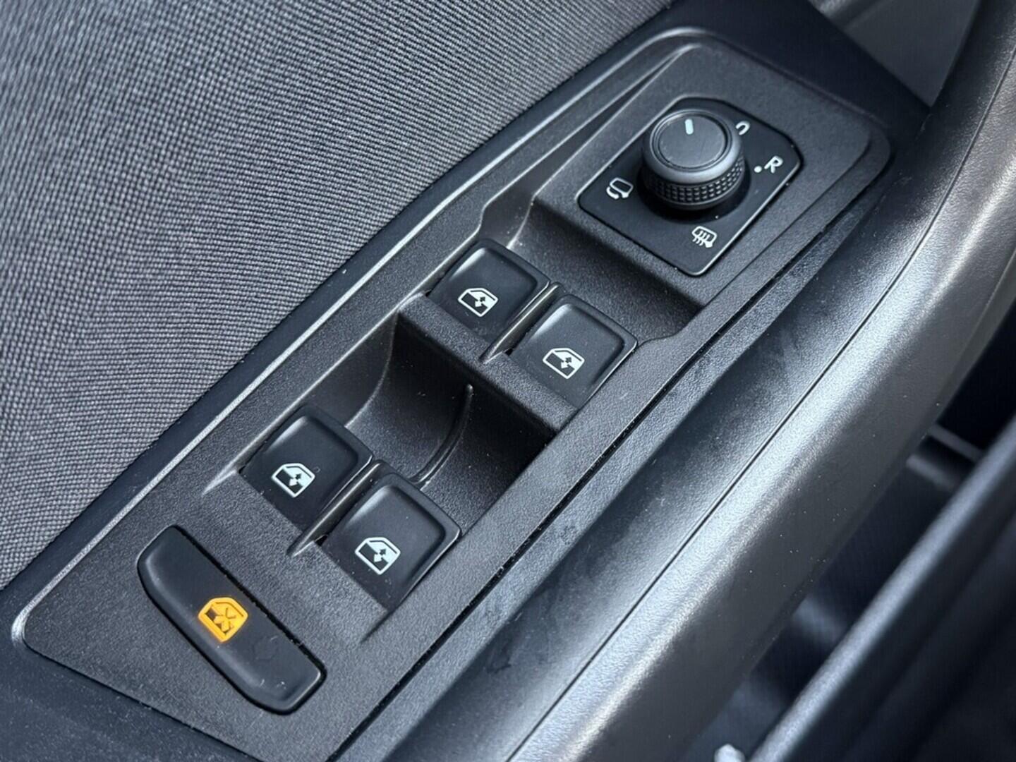 O119V06934_21.webp_T-ROC Life 1.5 TSI 110 kW automat, DPH