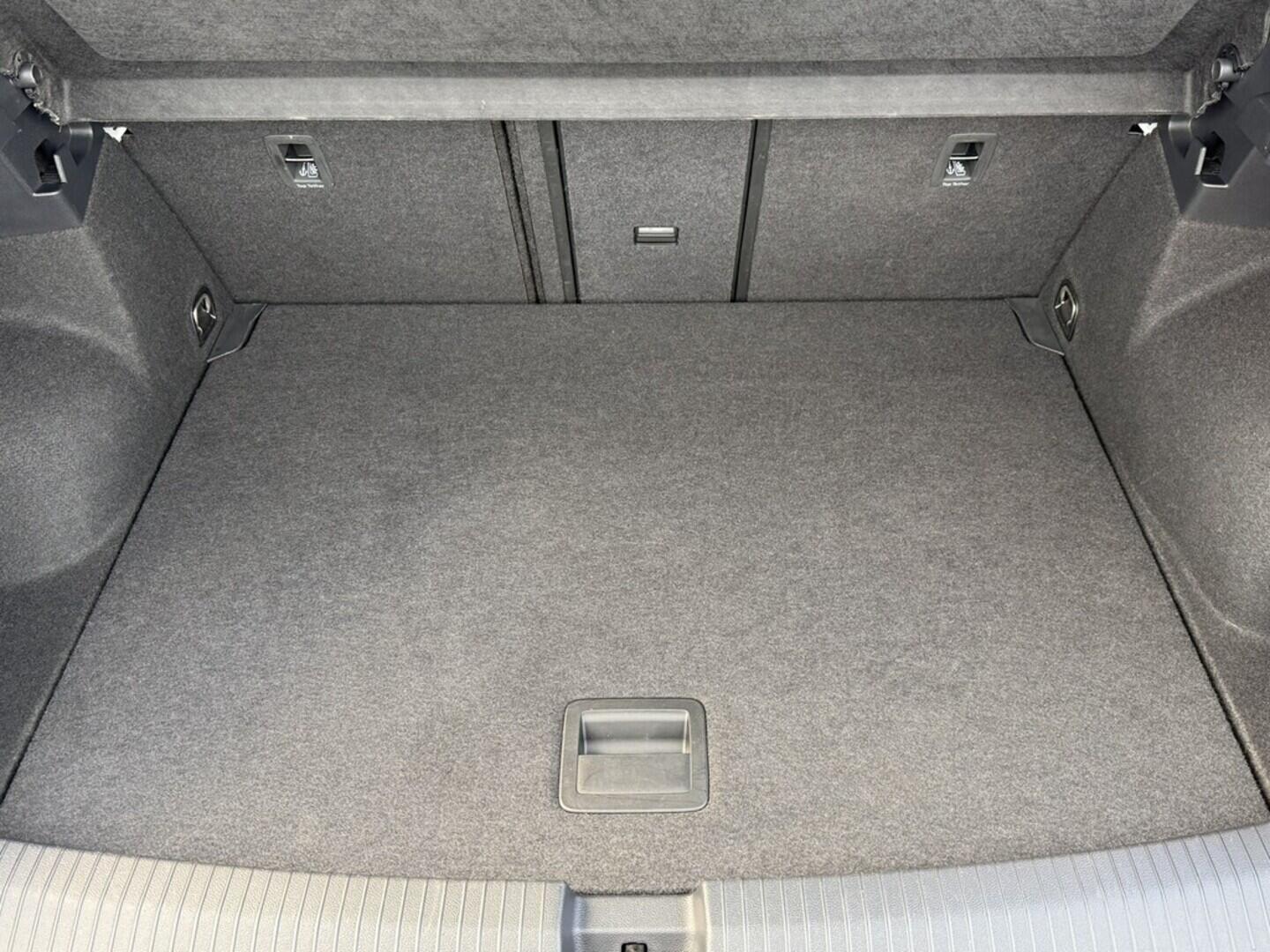 O119V06934_30.webp_T-ROC Life 1.5 TSI 110 kW automat, DPH