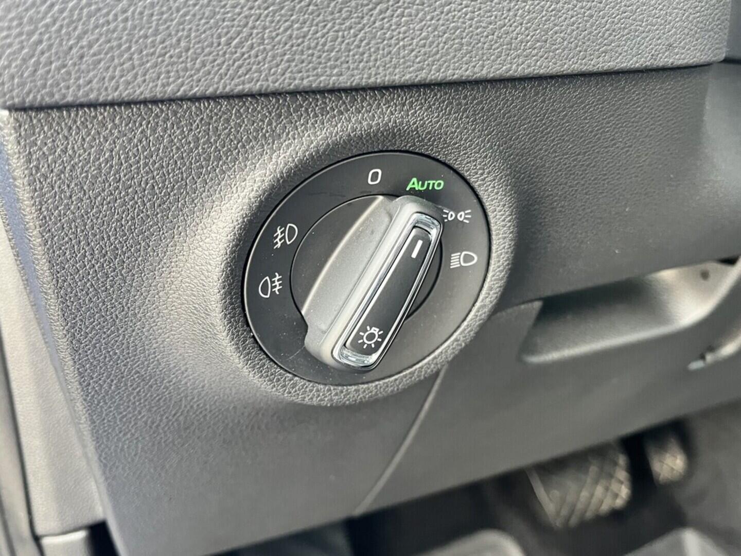 O119V06937_24.webp_KAROQ Style 1.5 TSI 110 kW automat