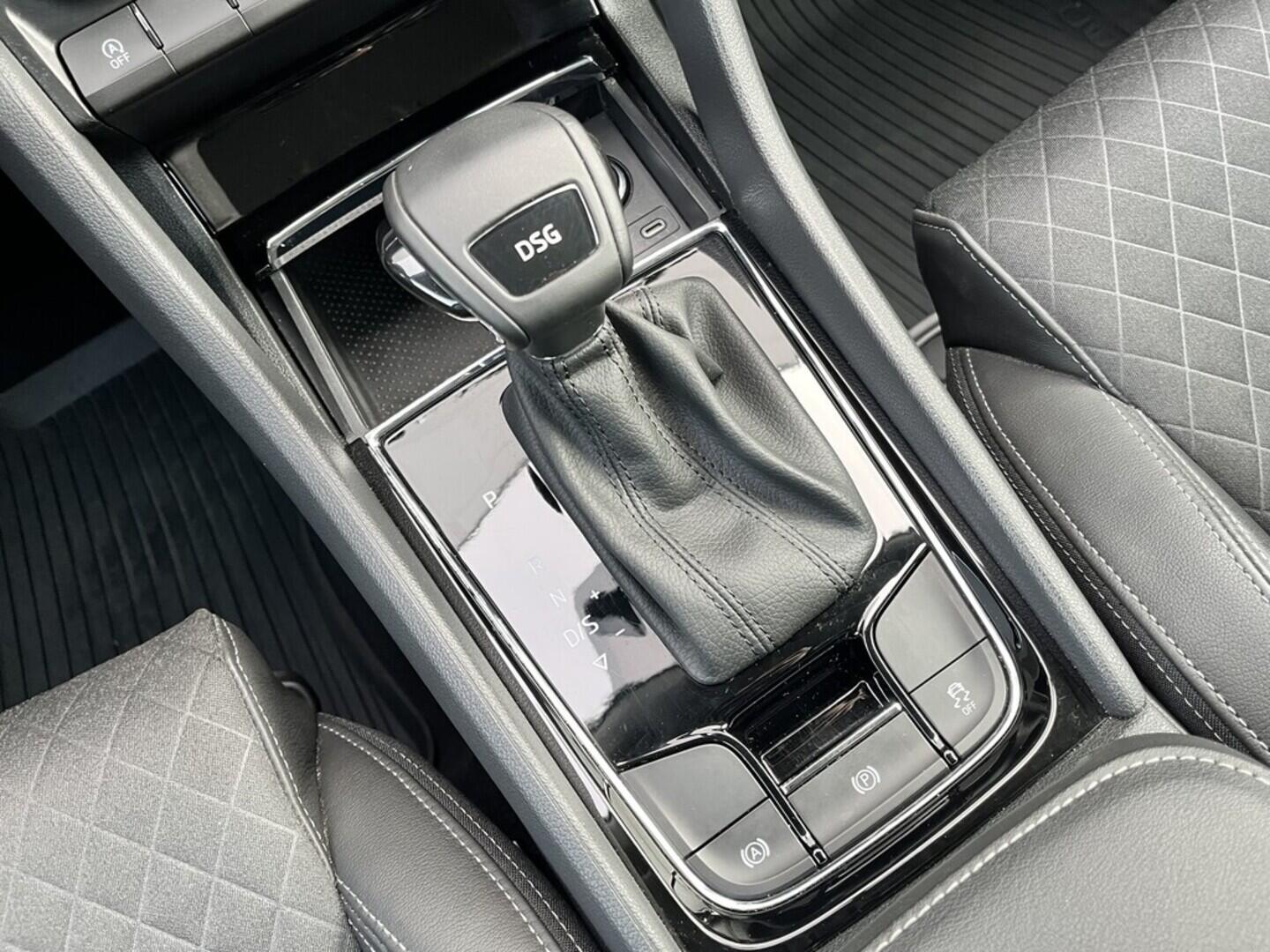 O119V06937_33.webp_KAROQ Style 1.5 TSI 110 kW automat