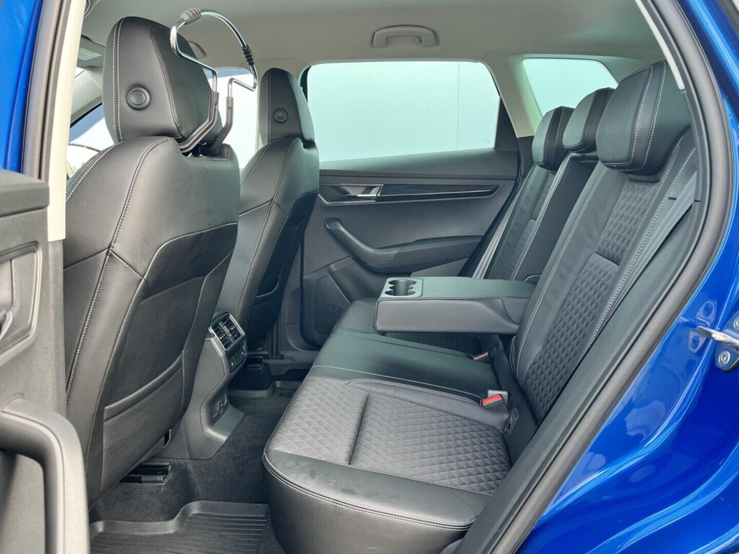 O119V06937_35.webp_KAROQ Style 1.5 TSI 110 kW automat