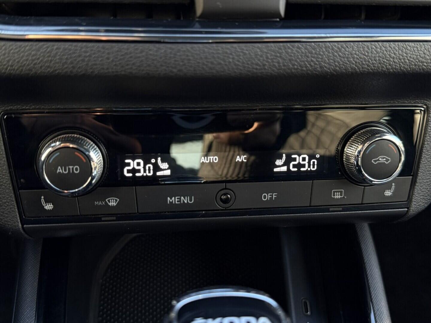 O119V06945_27.webp_SCALA Style 1.5 TSI 110 kW automat, DPH