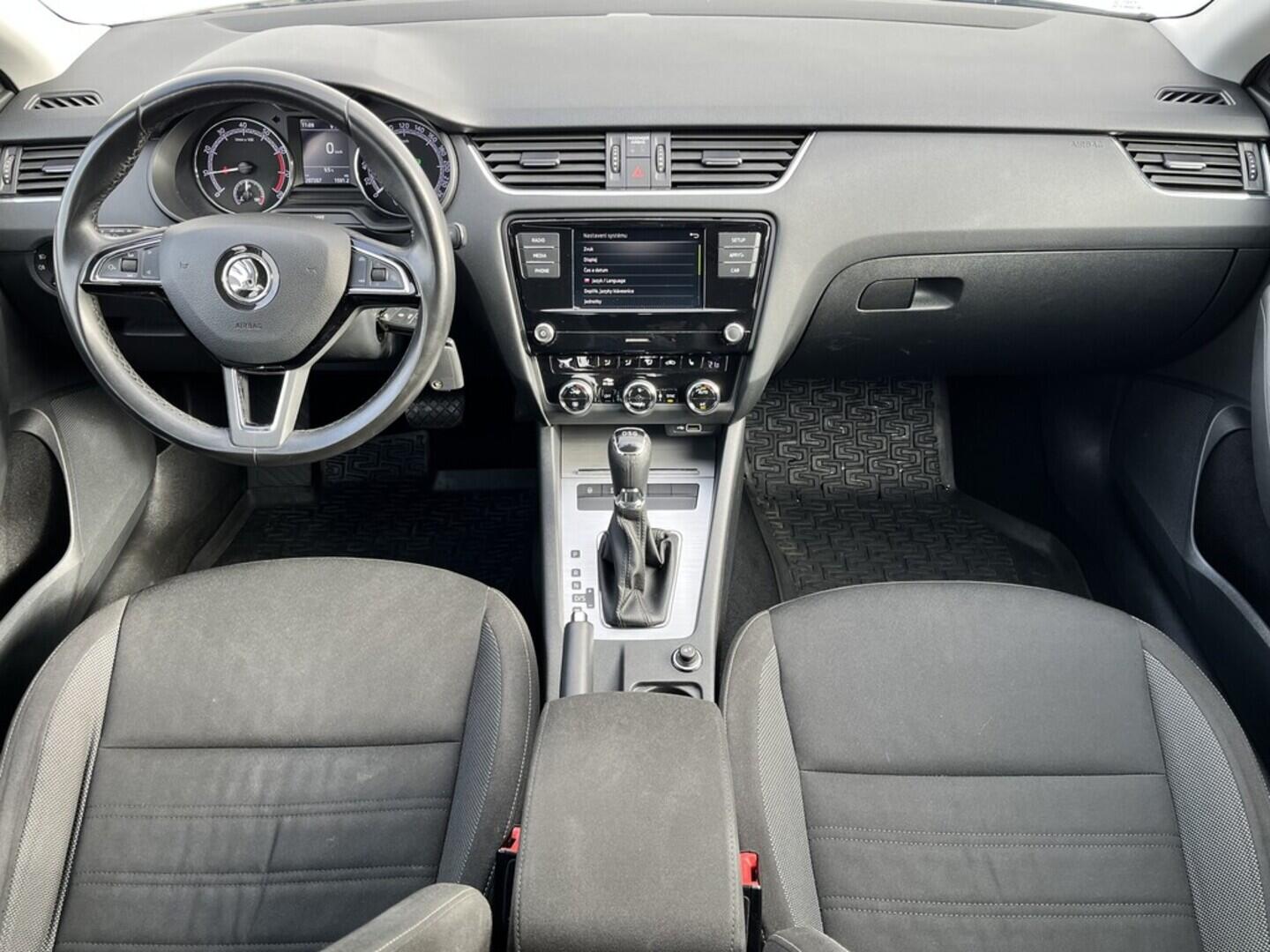 O119V06955_18.webp_OCTAVIA Ambition 1.5 TSI 110 kW automat