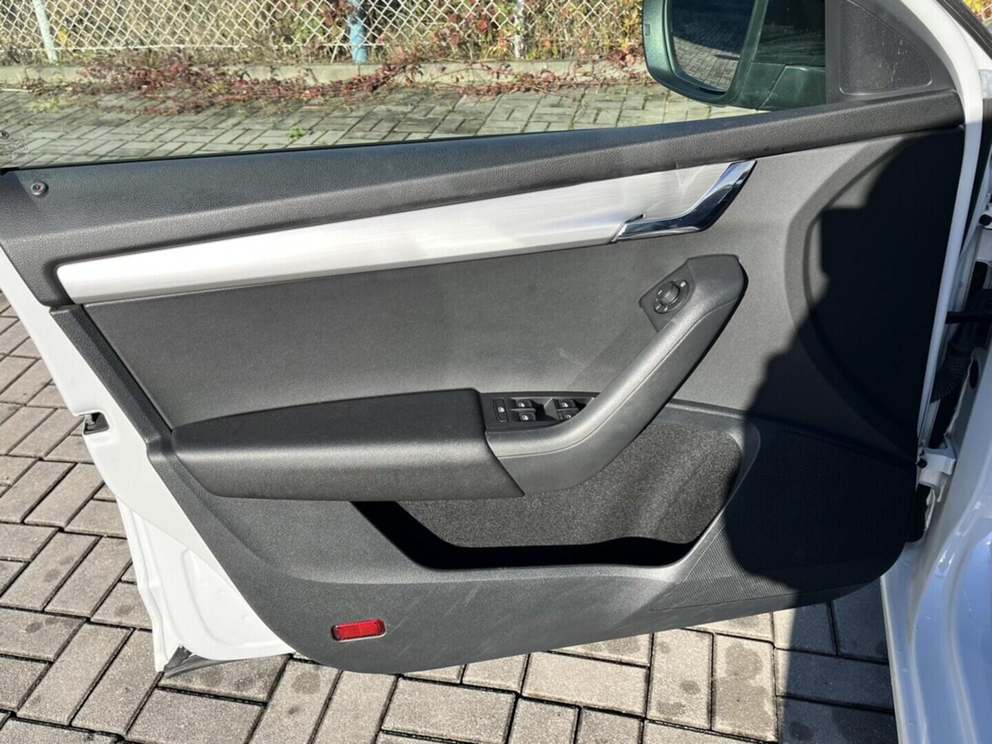 O119V06955_19.webp_OCTAVIA Ambition 1.5 TSI 110 kW automat