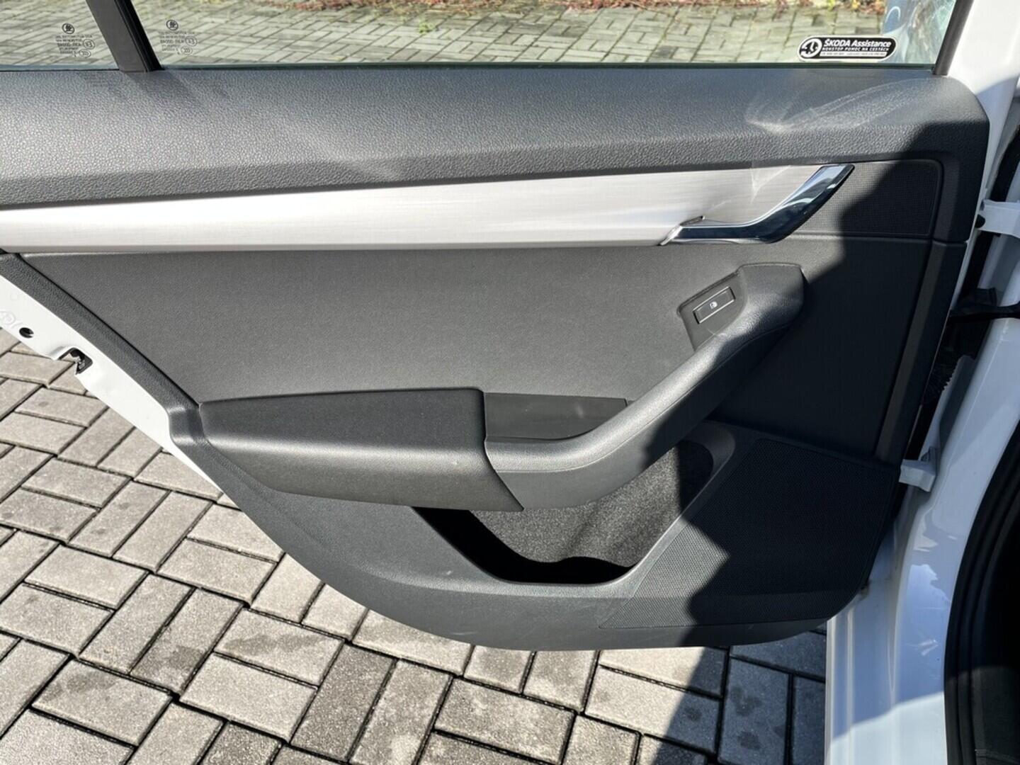 O119V06955_30.webp_OCTAVIA Ambition 1.5 TSI 110 kW automat