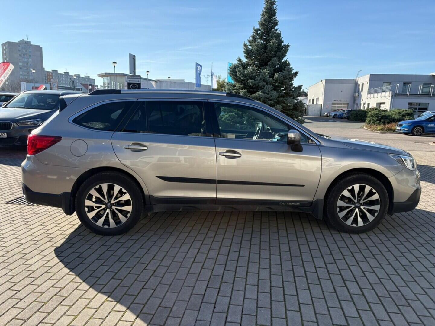 O119V06979_12.webp_OUTBACK Sport Lineatronic 2.5 16V 129 kW automat