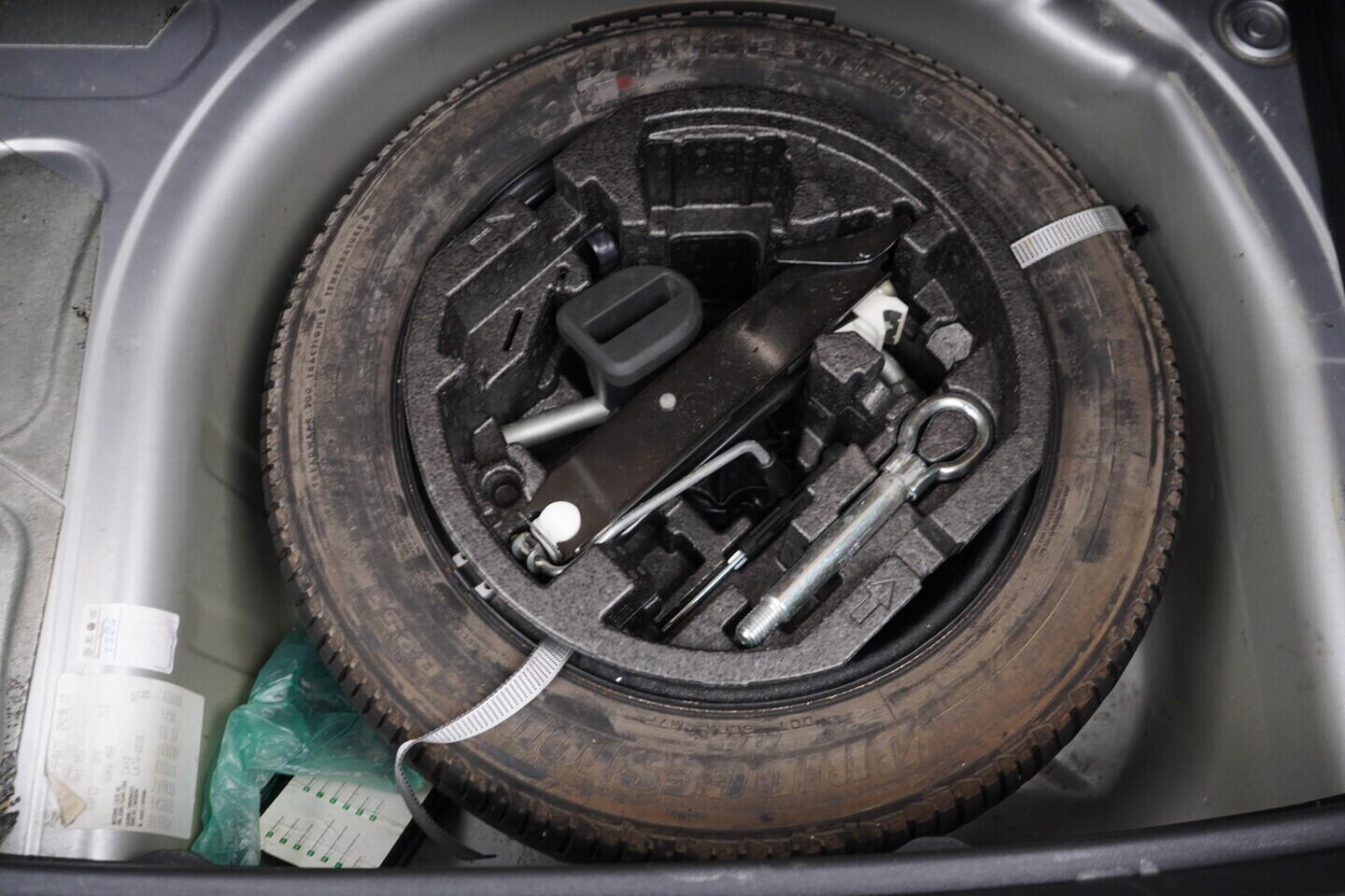 O119V06983_34.webp_RAPID SPACEBACK Elegance 1.6 TDI 66 kW manuál