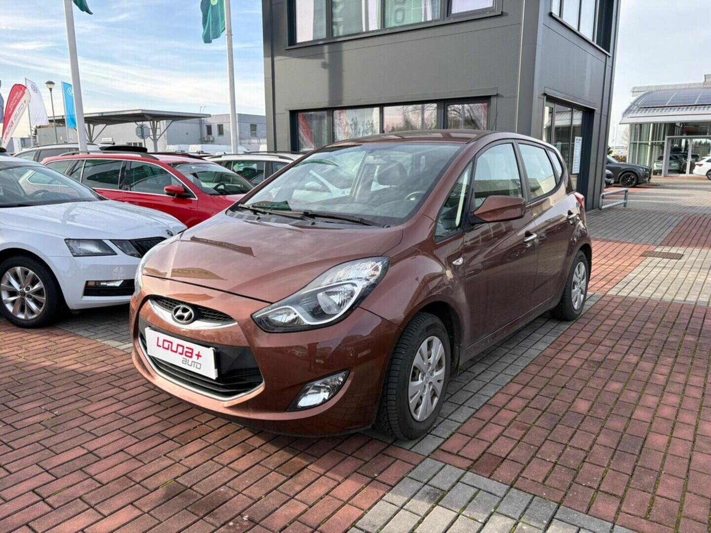 O119V06988_10.webp_IX20  1.4 16V 66 kW manuál, DPH