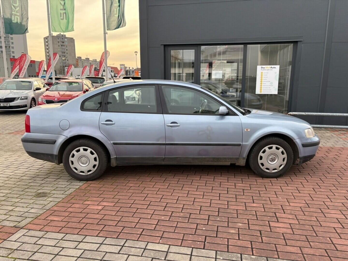 O119V06991_11.webp_PASSAT  1.9 TDI 81 kW manuál