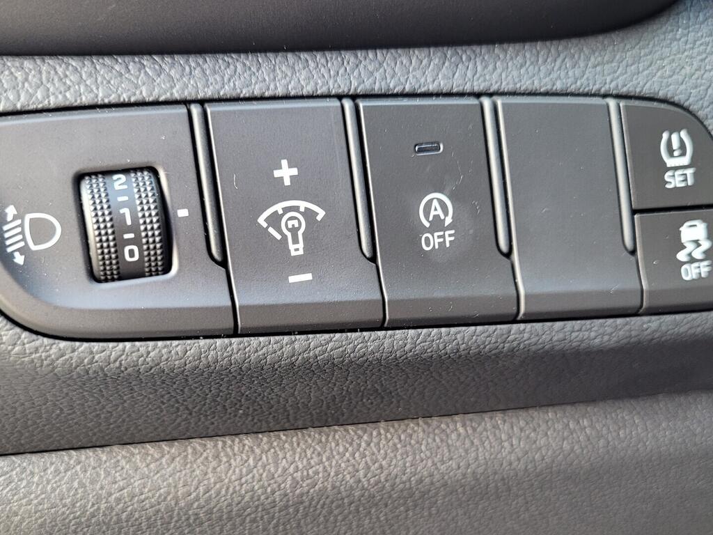 O119V06997_23.webp_I30 start 1.0 T-GDI 74 kW manuál, DPH