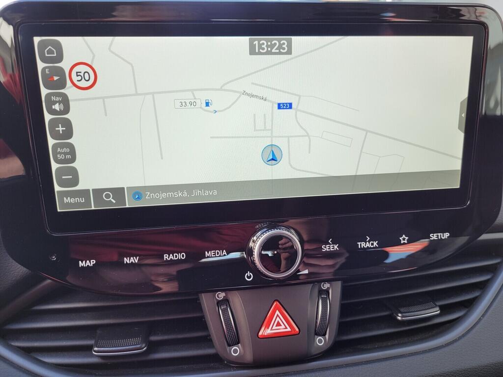 O119V06997_26.webp_I30 start 1.0 T-GDI 74 kW manuál, DPH