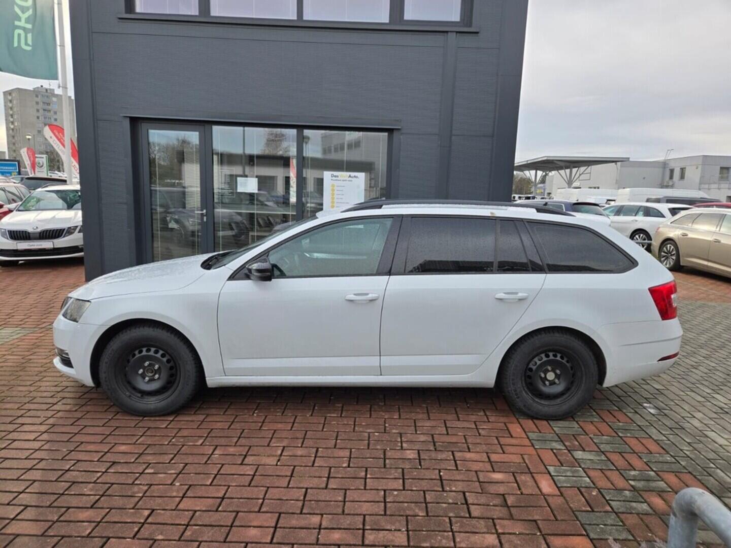 O119V06998_12.webp_OCTAVIA Ambition 1.6 TDI 85 kW automat