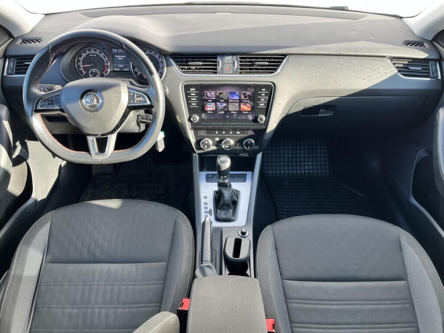 O119V06998_18.webp_OCTAVIA Ambition 1.6 TDI 85 kW automat