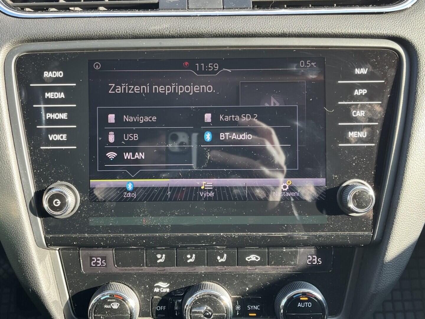 O119V06998_25.webp_OCTAVIA Ambition 1.6 TDI 85 kW automat