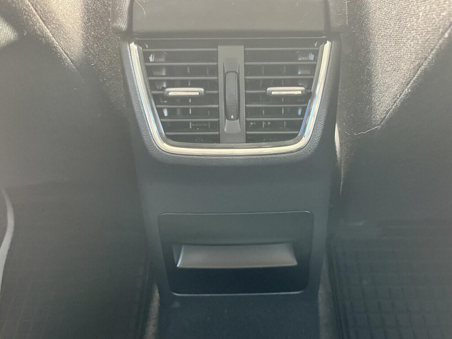 O119V06998_33.webp_OCTAVIA Ambition 1.6 TDI 85 kW automat