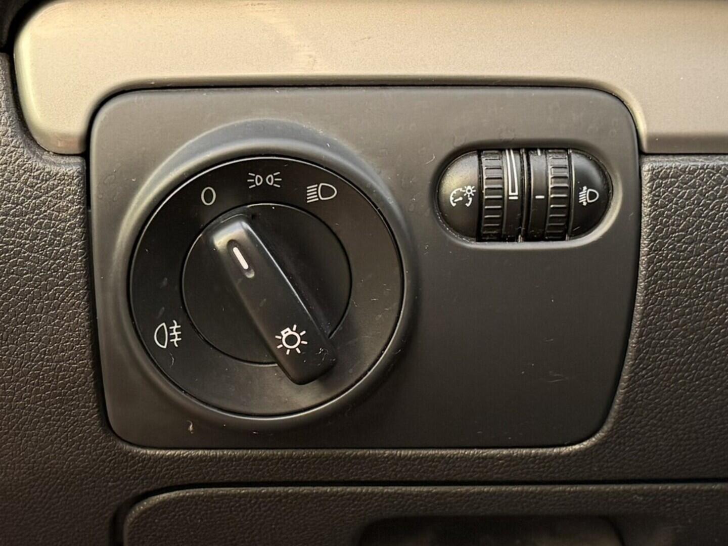 O119V06999_22.webp_GOLF Trendline 1.2 TSI 63 kW manuál