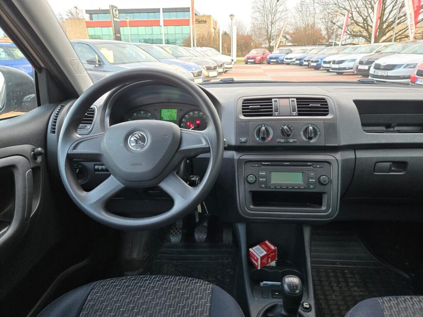 O119V07000_13.webp_FABIA Ambiente 1.2 MPI 51 kW manuál