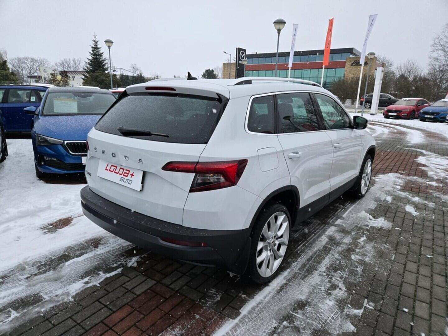 O119V07003_11.webp_KAROQ Style 1.0 TSI 85 kW manuál