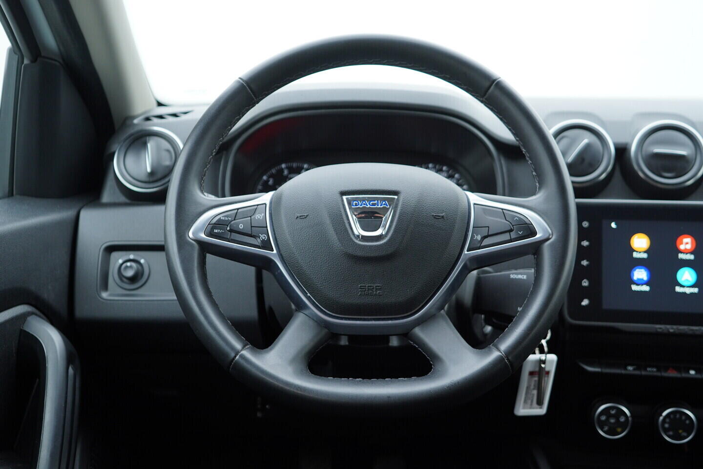 O119V07009_27.webp_DUSTER  1.0 TCe 67 kW manuál