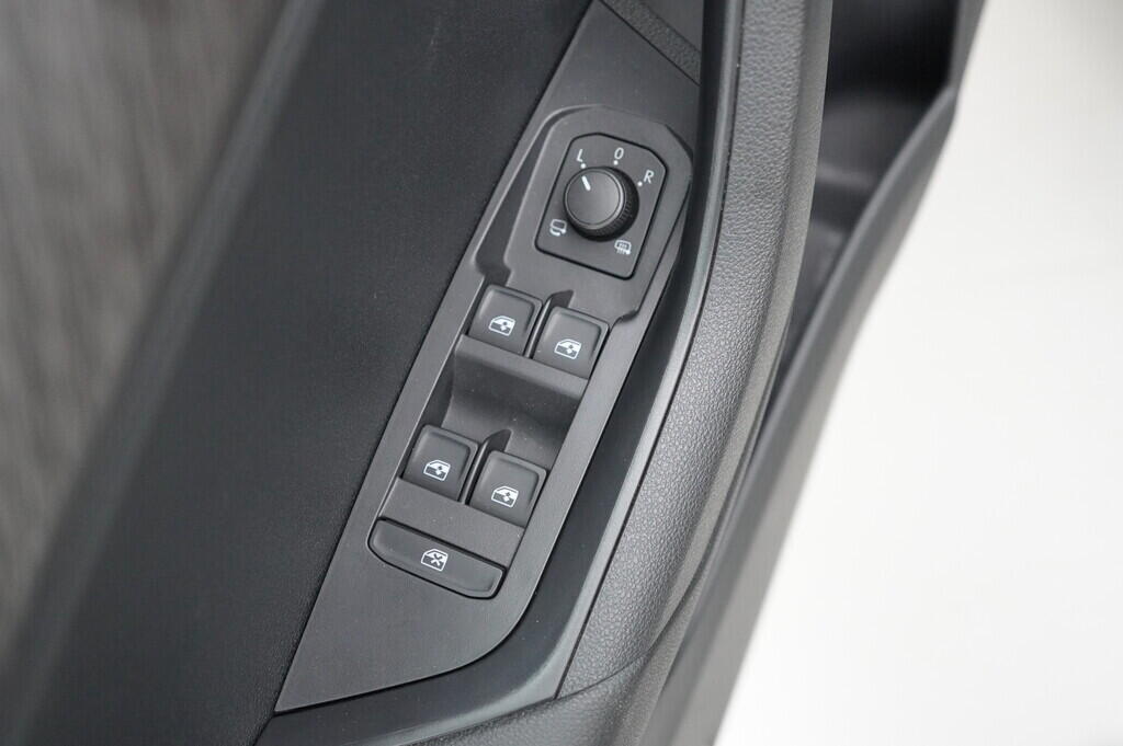 O119V07014_18.webp_KAROQ Style 1.5 TSI 110 kW automat, DPH