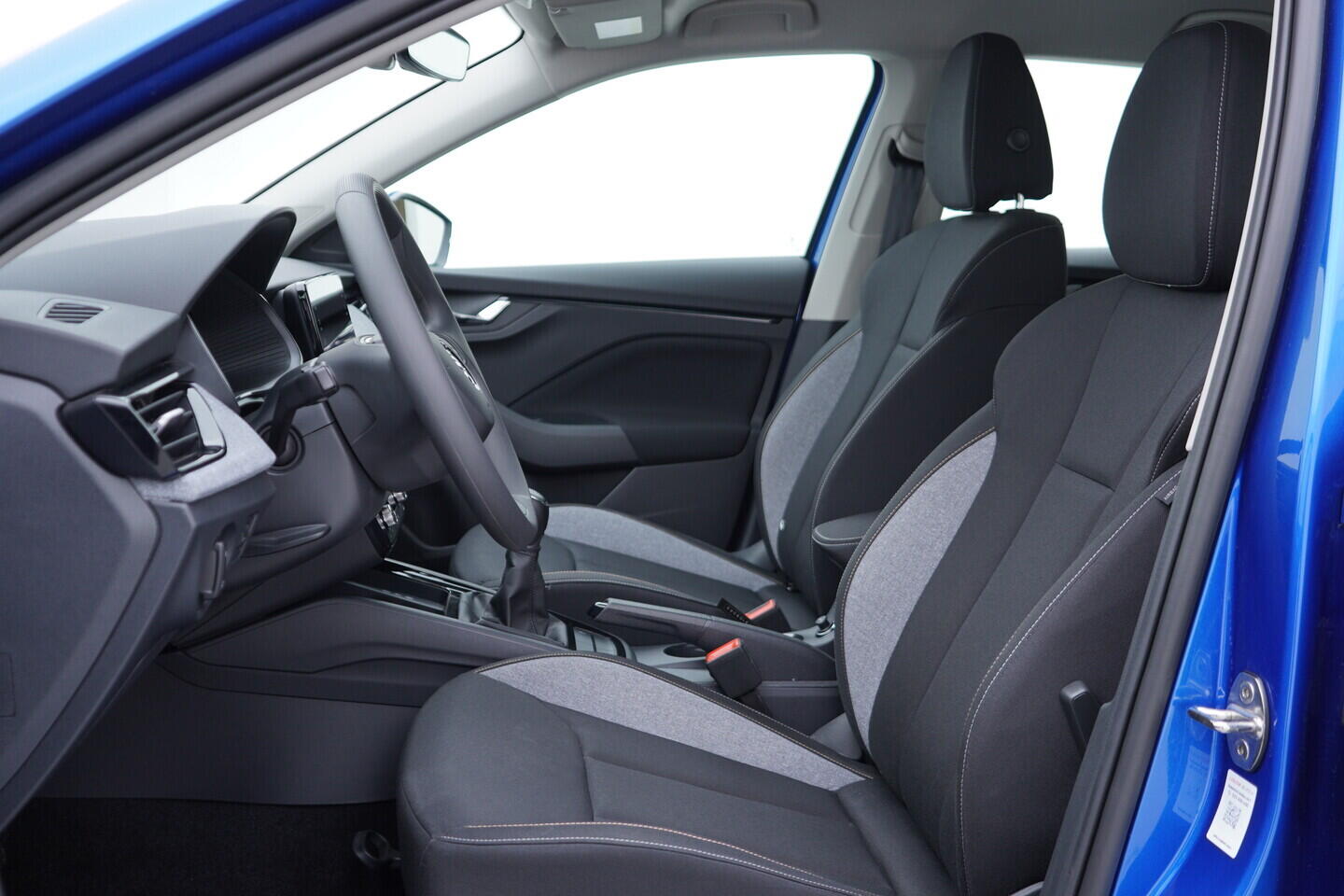 O119V07016_22.webp_SCALA Selection 1.0 TSI 85 kW manuál, DPH