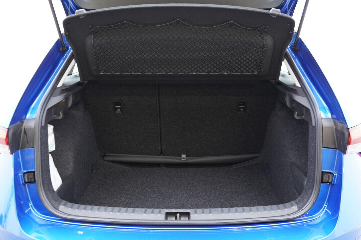 O119V07016_36.webp_SCALA Selection 1.0 TSI 85 kW manuál, DPH