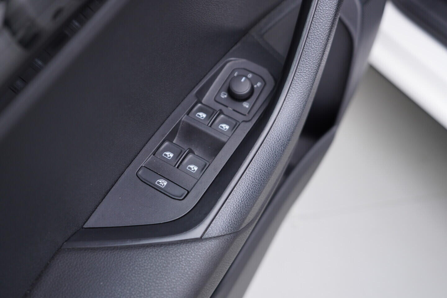 O119V07017_20.webp_KAROQ Style 1.5 TSI 110 kW automat, DPH