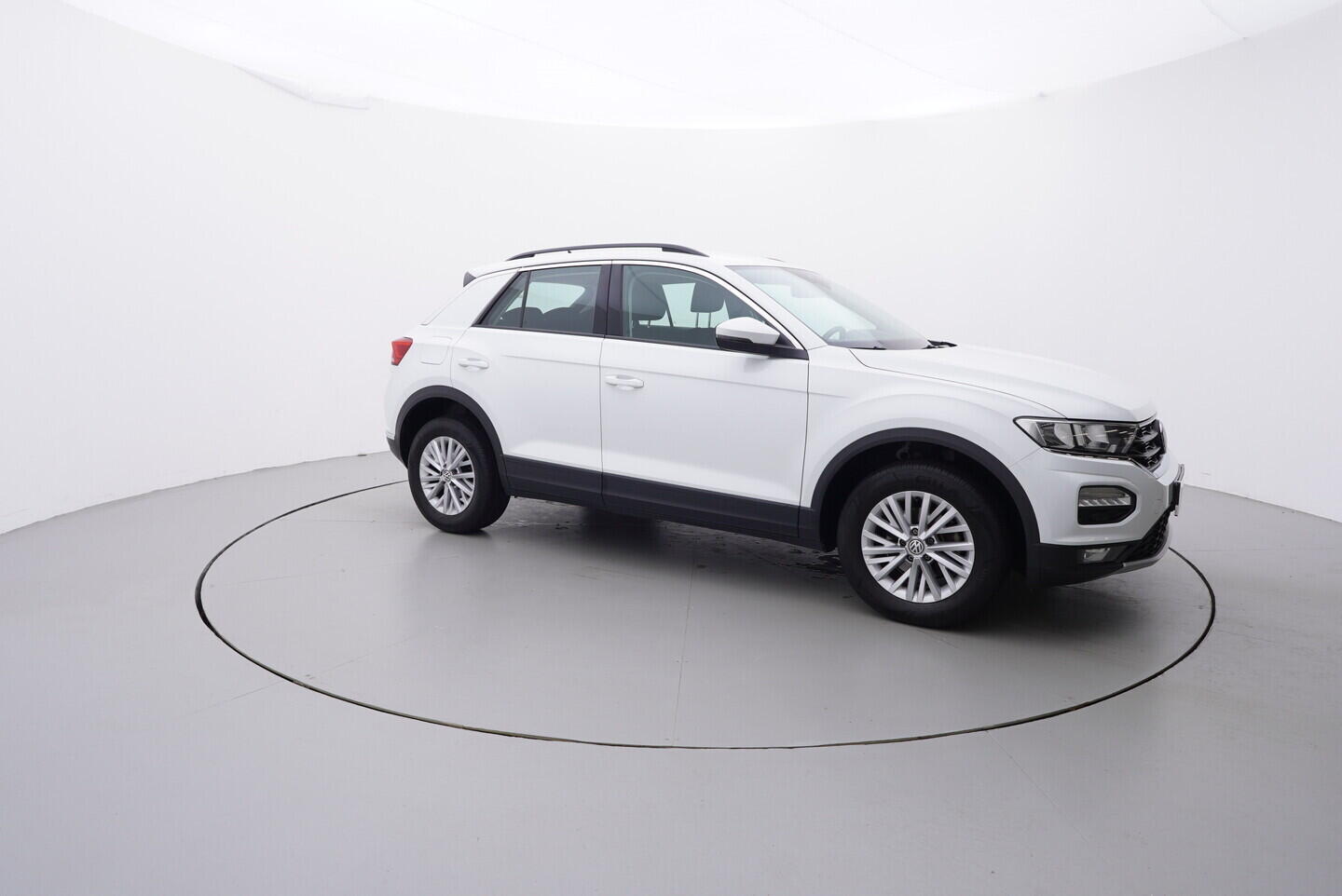 O119V07019_16.webp_T-ROC STYLE 1.5 TSI 110 kW manuál