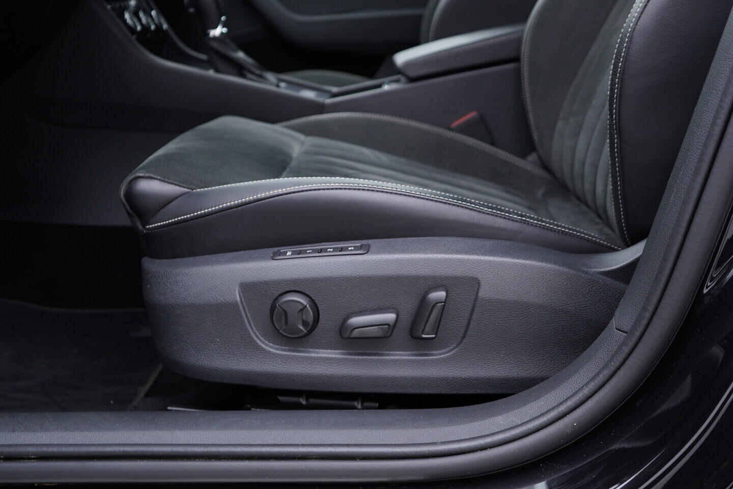 O119V07020_21.webp_SUPERB Style 1.5 TSI 110 kW automat