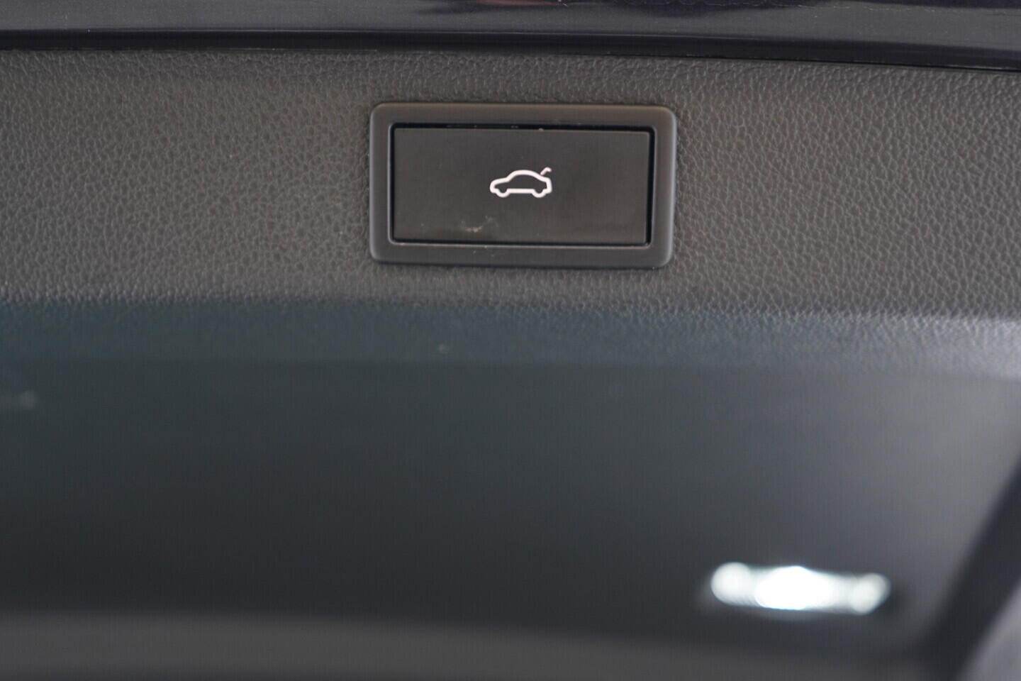 O119V07020_39.webp_SUPERB Style 1.5 TSI 110 kW automat