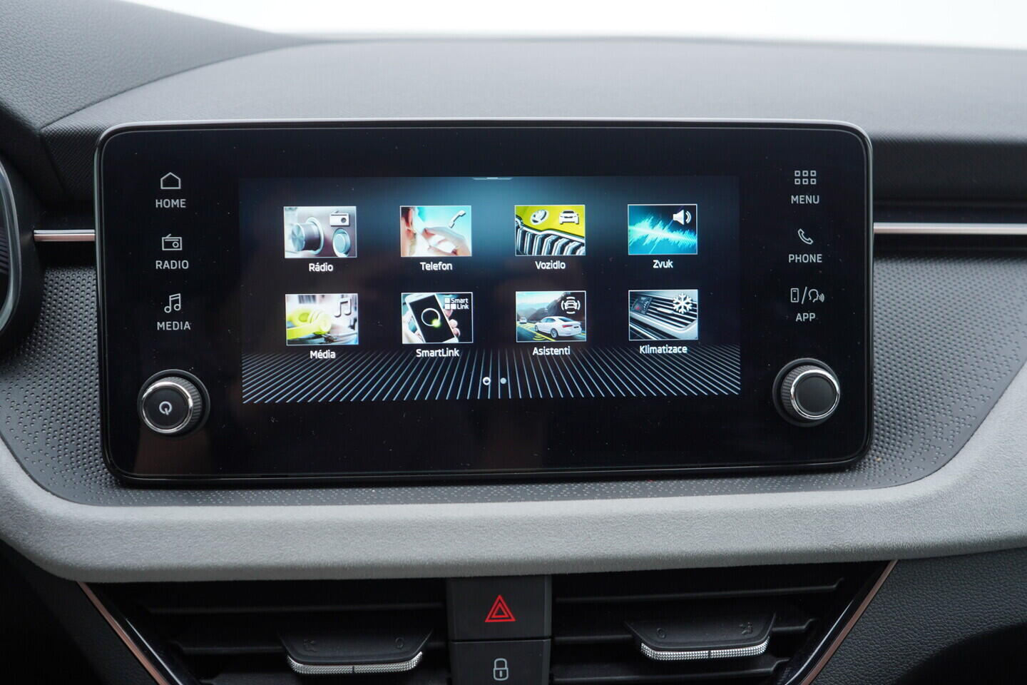 O119V07021_30.webp_SCALA Top Selection 1.0 TSI 85 kW manuál, DPH