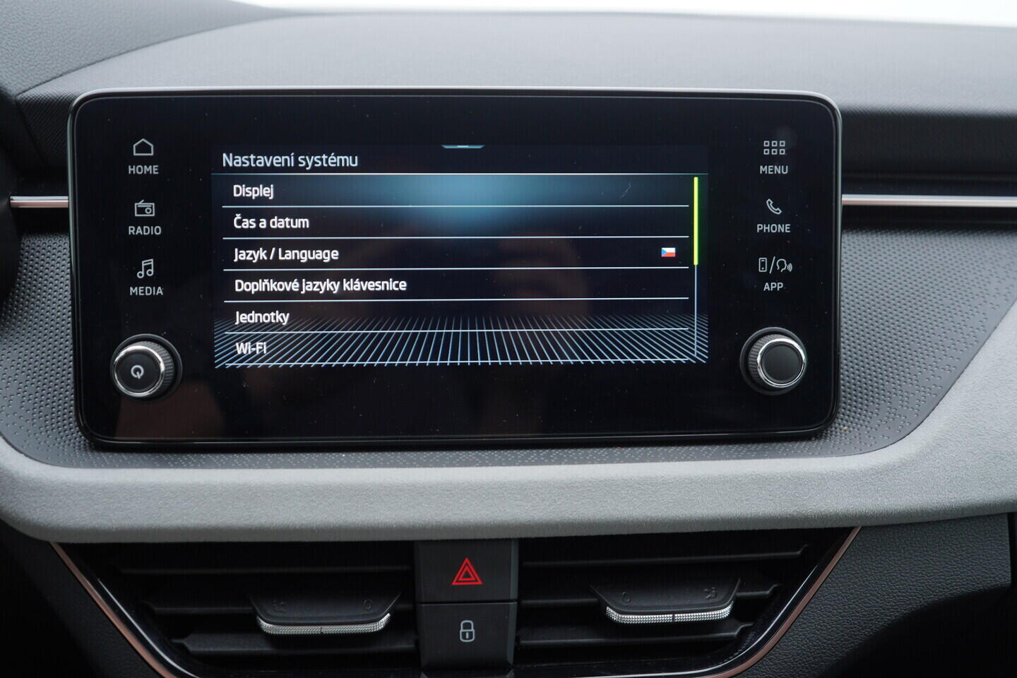 O119V07021_34.webp_SCALA Top Selection 1.0 TSI 85 kW manuál, DPH