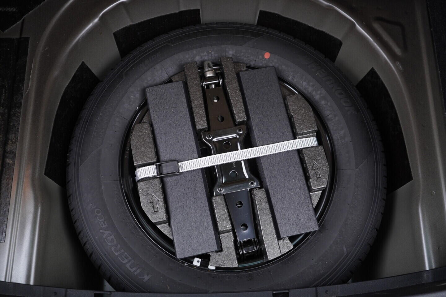 O119V07021_41.webp_SCALA Top Selection 1.0 TSI 85 kW manuál, DPH