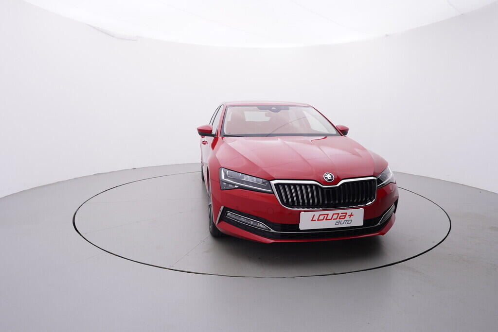 O119V07023_17.webp_SUPERB L&K 2.0 TDI 147 kW automat, DPH