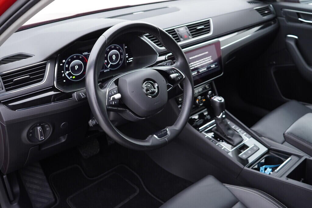 O119V07023_24.webp_SUPERB L&K 2.0 TDI 147 kW automat, DPH