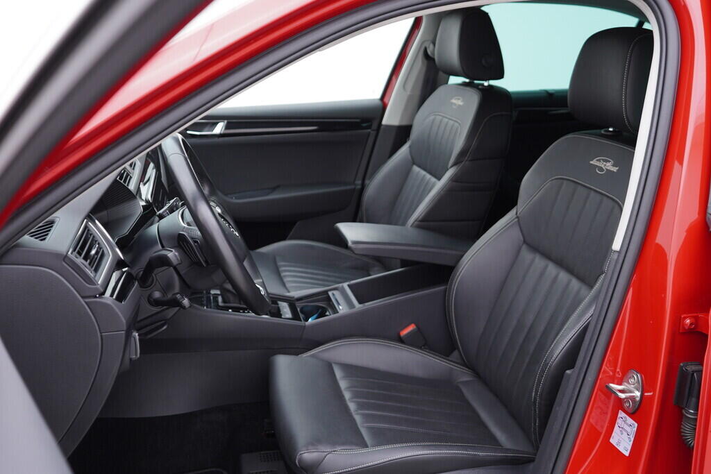 O119V07023_25.webp_SUPERB L&K 2.0 TDI 147 kW automat, DPH